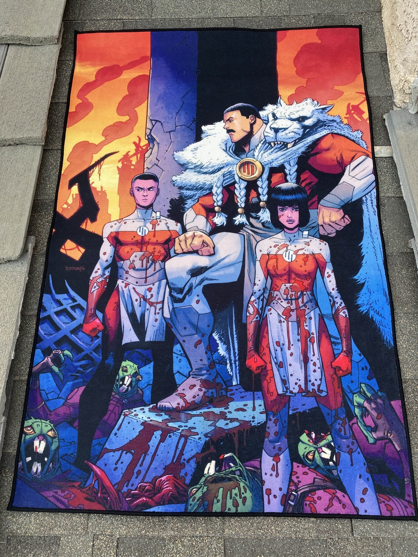 Thragg Rug Invincible